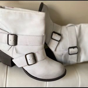 NEW!!! MIA Distressed ankle boots